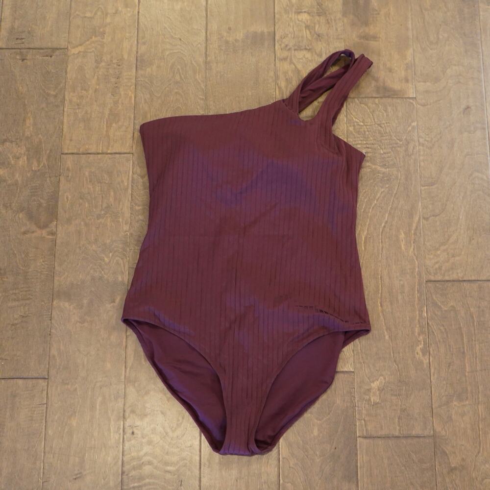 NWT Aerie Ribbed Shine One Shoulder One Piece Swimsuit in a deep burgundy XL - Picture 4 of 7
